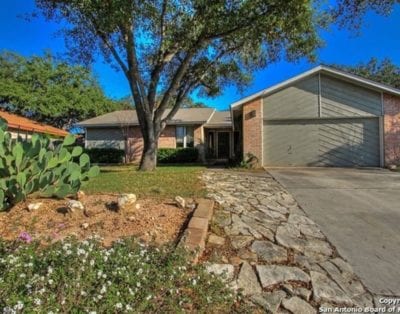 Beautiful Home in Green area with Sunroom & Game-room